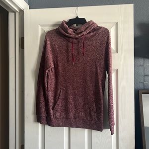 Small Derek Heart reddish purple hoodie